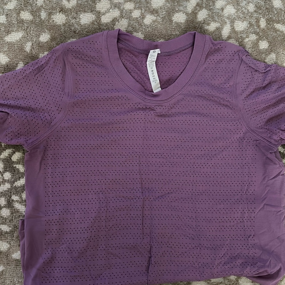 Lululemon tee bundle - size 8